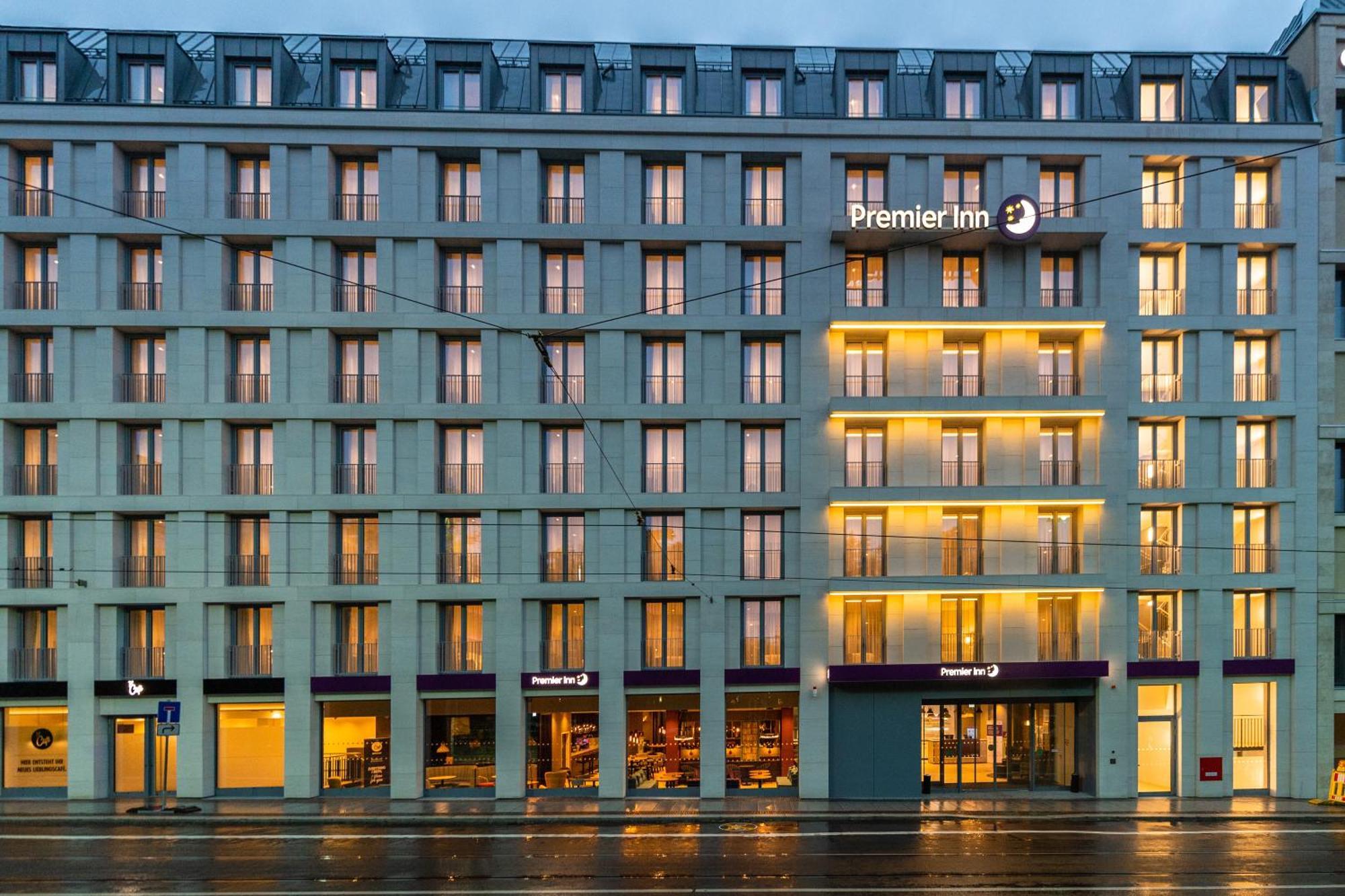 Premier Inn Leipzig City Oper Dış mekan fotoğraf